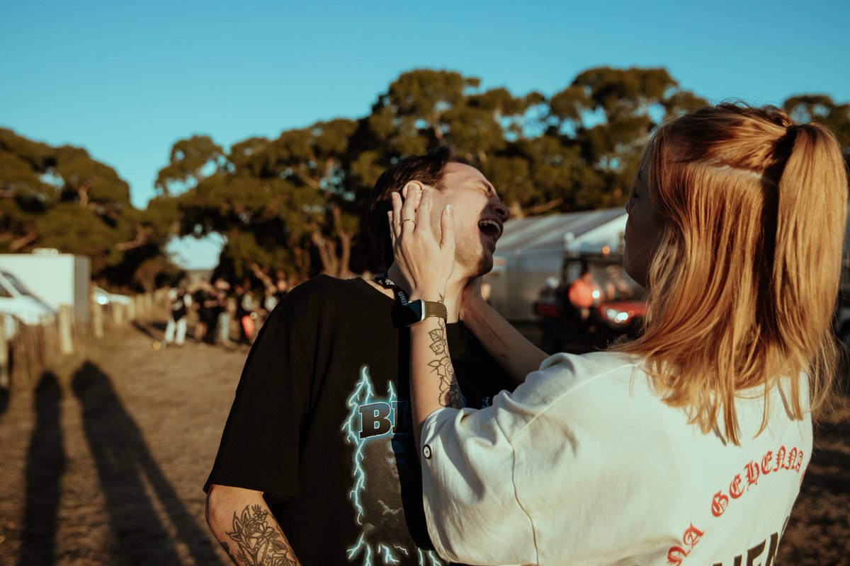 emjlinehan's tweet photo. these very much encapsulate our personal/professional relationship as I try to sober @jonohawkey up for some portraits 
📸 @moloneygeorgia https://t.co/GzX589HSTO