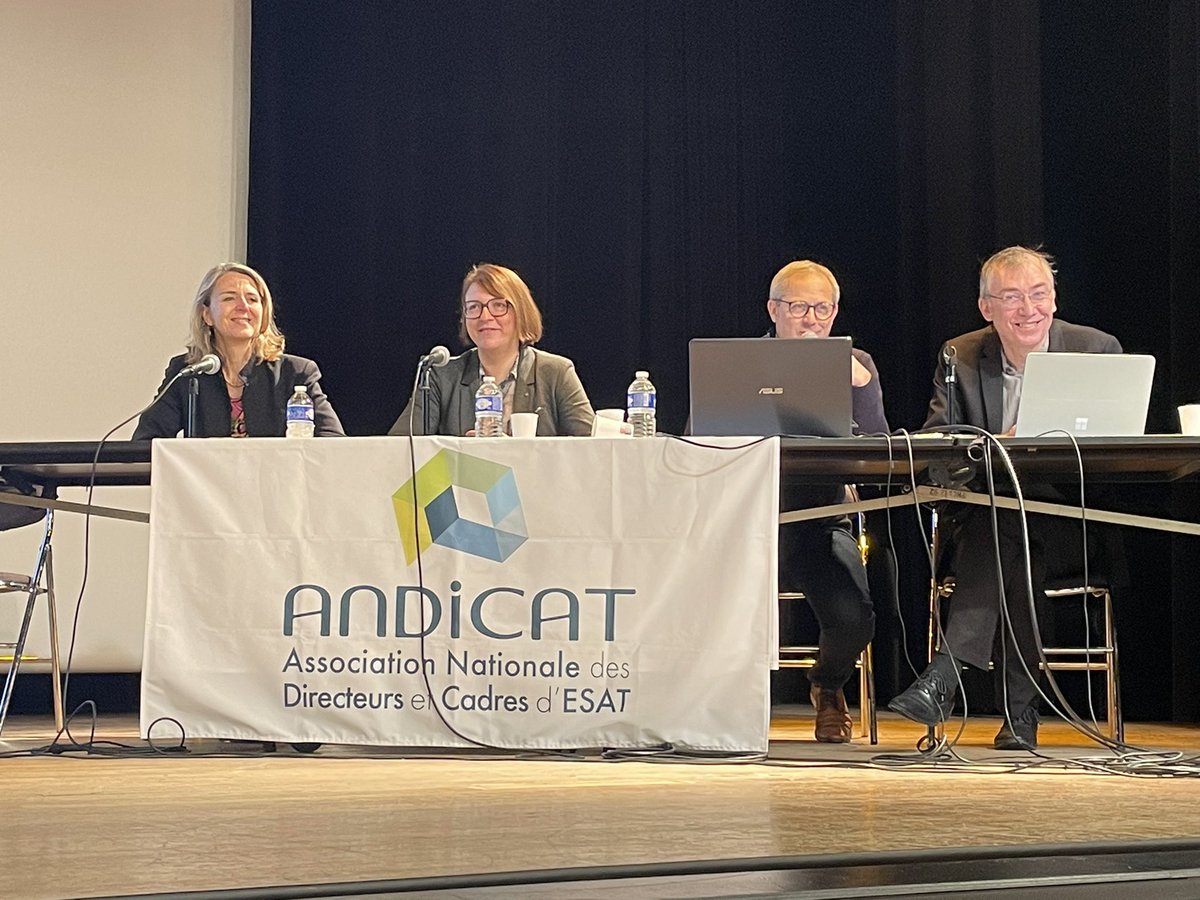 andicat_asso's tweet photo. Présentation de la réforme de l’évaluation. Veronique Ghadi Directrice de la qualité  @HAS_sante https://t.co/4Qn18kSC9z