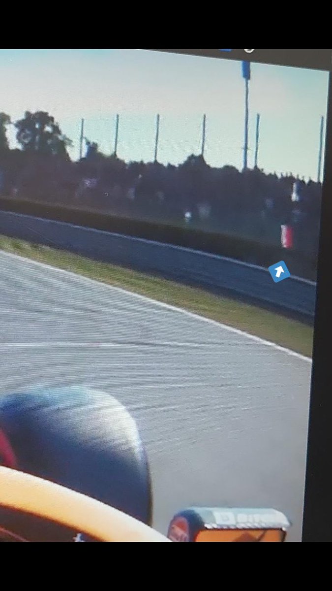 SteZambro's tweet photo. Ora che sono famoso ci tengo a ricordare che io assieme a @desmoenjoyer siamo tra gli inventori del #KeepGio visto che siamo finiti anche su DTS https://t.co/izmXLue0eX