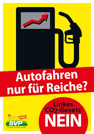 _ThomasForrer's tweet photo. Das war vor 9 Monaten: Man hätten meinen können, die Welt ginge unter wegen 12 Rp. für den Klimaschutz. Inzwischen ist das Benzin 50 Rp. teuerer und der Verkehr rollt weiter wie bisher. Und die Abhängigkeit von Erd��l und Erdgas? Und die Klimaerwärmung?
#Eigengoal https://t.co/eTzQbxBVPR