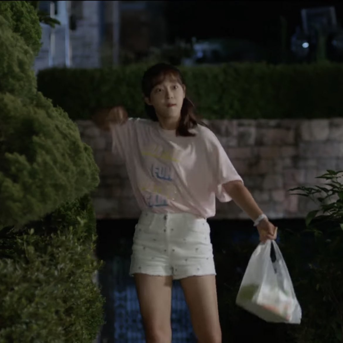 fluffyyhamster's tweet photo. ra eunho (2017) vs shin hari (2022)

#KimSejeong https://t.co/Rapwxk8KHV