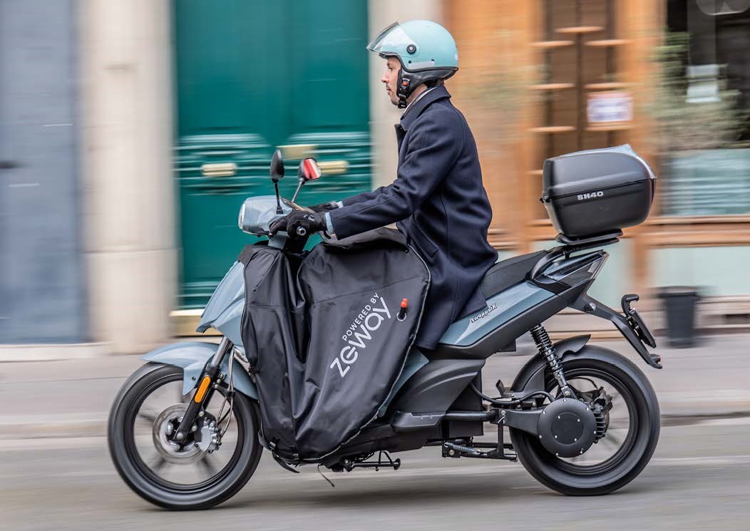 ae_magazine's tweet photo. La marque @zeway_official élargit sa gamme de #scooters #électriques avec le SwapperX ➡️ https://t.co/nY5EwOuLWN 🏍️⚡️ #mobilité #flotte @AUTONOMY https://t.co/MCdnfhVXqh