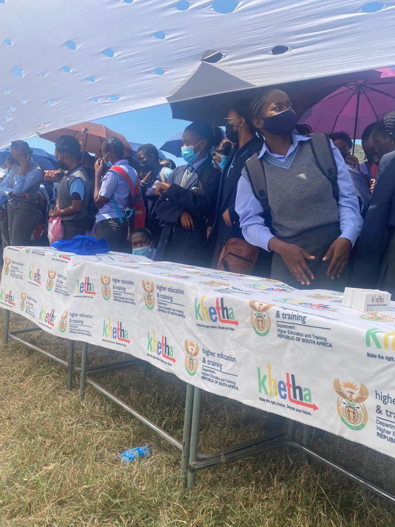 rsacareerhelp's tweet photo. Today we are giving career information to learners in Leagathoko Secondary School in Limpopo
#CareerDevelopmentServices https://t.co/9VTHoI38re