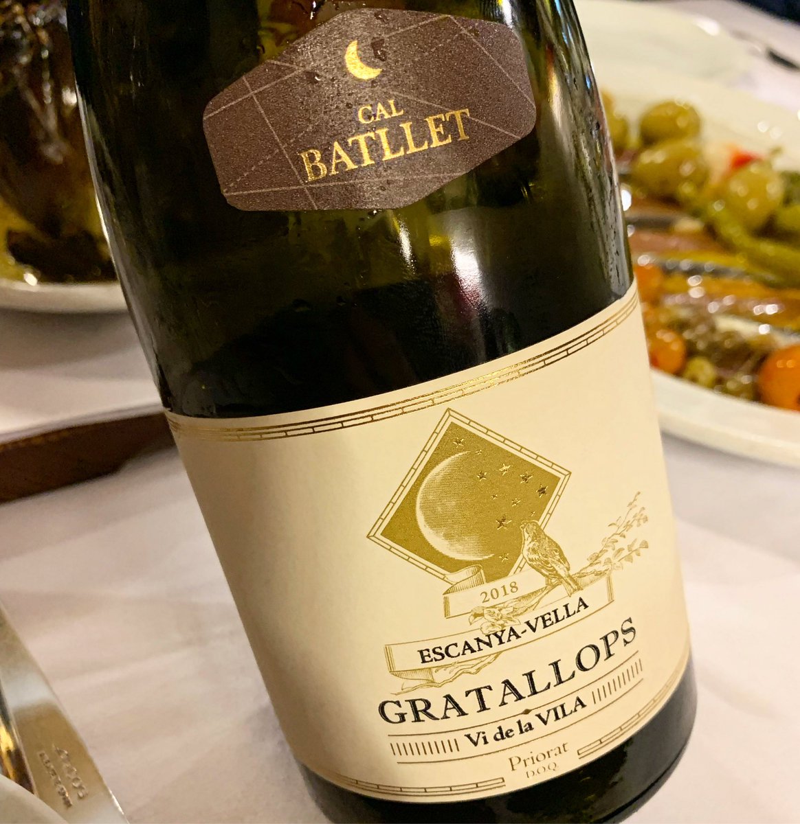 🏰 Cal Batlle
🍷 Gratallops Escanya Vella 2018
🗺 #doqpriorat 
🍇 #escanyavelles 

🎯 Un vino muy especial ya que es único en el mundo por su variedad de uva.

Maduro, elegante, equilibrado, diferente 🍷
