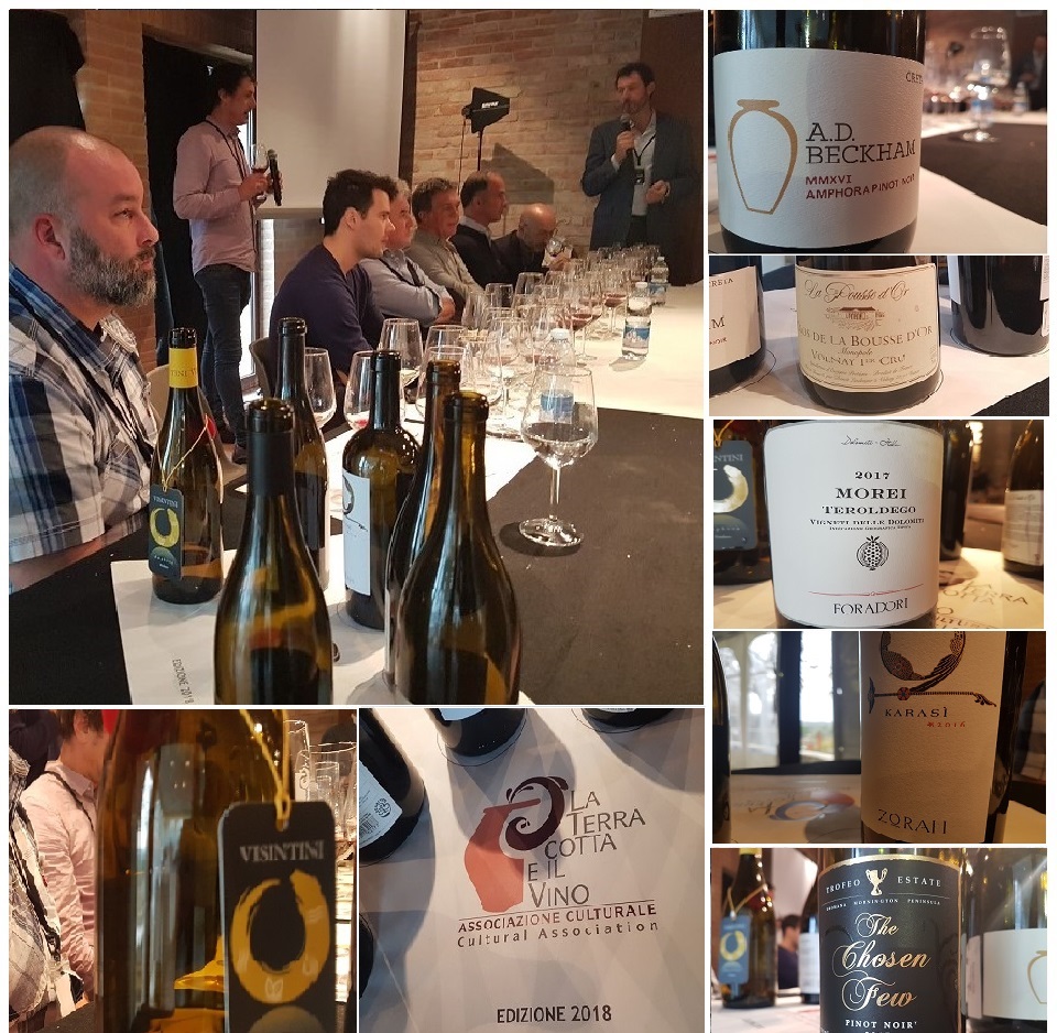 🇬🇧 Sixty exhibitors will show their wine this year at #terracottaandwine2022 🏺🍷
It will be an immense pleasure to welcome new faces and meet again our loyal friends
Photo: devotees of the event Beckham Estate Vineyard <a href="/lapoussedor/">La Pousse d'Or</a> <a href="/ZorahWines/">Zorah Wines</a> Trofeo Estate Winery