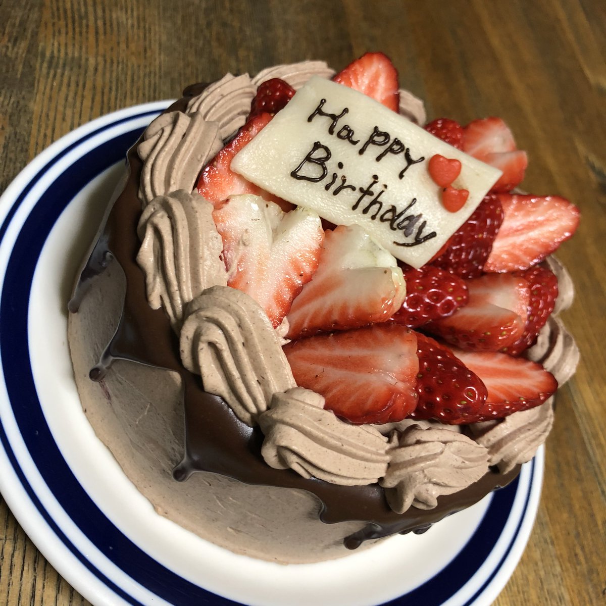 minorisu1's tweet photo. ジンジン誕生日おめでとう！！

ジヌの横顔大好きです！

自作でケーキ作ったけど、「HAPPY」のAだけ小文字になっちゃってごめん😢
ジヌにとって素敵な1年になりますように🙏✨
#ASTRO  
#진진  #JINJIN https://t.co/gdrUeUMCd6