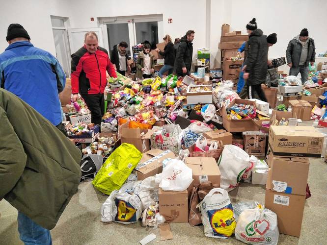 StandWi66778287's tweet photo. @KyivIndependent Help Ukraine 🇺🇦 🙏 ❤️

Donate For Humanity

Accepting donation in BTC,  Ethereum, Bnb Bsc

BTC: 3B5v2ndGSDv4iaHpMmn1LCjWF5QCSWcPjN

Ethereum:0xCB31073829Dc7599298432DA994FCe6730a32581

Smart chain:0x306aFC56fB02b720Cc264aF7A9a070eF90357203 https://t.co/BIbGmWhSl4