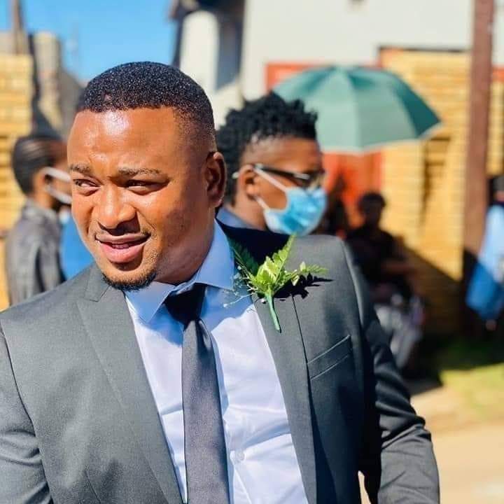 DjFeelsow's tweet photo. It's a very sad day today eSoweto 
💔💔💔 R.I.P VINTOS  THE SOWETO KING https://t.co/c3KNzKwPsO