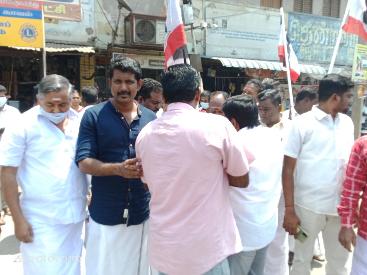 mumbatch's tweet photo. அம்மா மக்கள் முன்னேற்றக் கழகம்_5ஆம்ஆண்டுதுவக்க நாள் விழாவினை சிறப்பாக கொண்டாடியப்போது

#TTVDhinakaran https://t.co/oVXWp12RdY