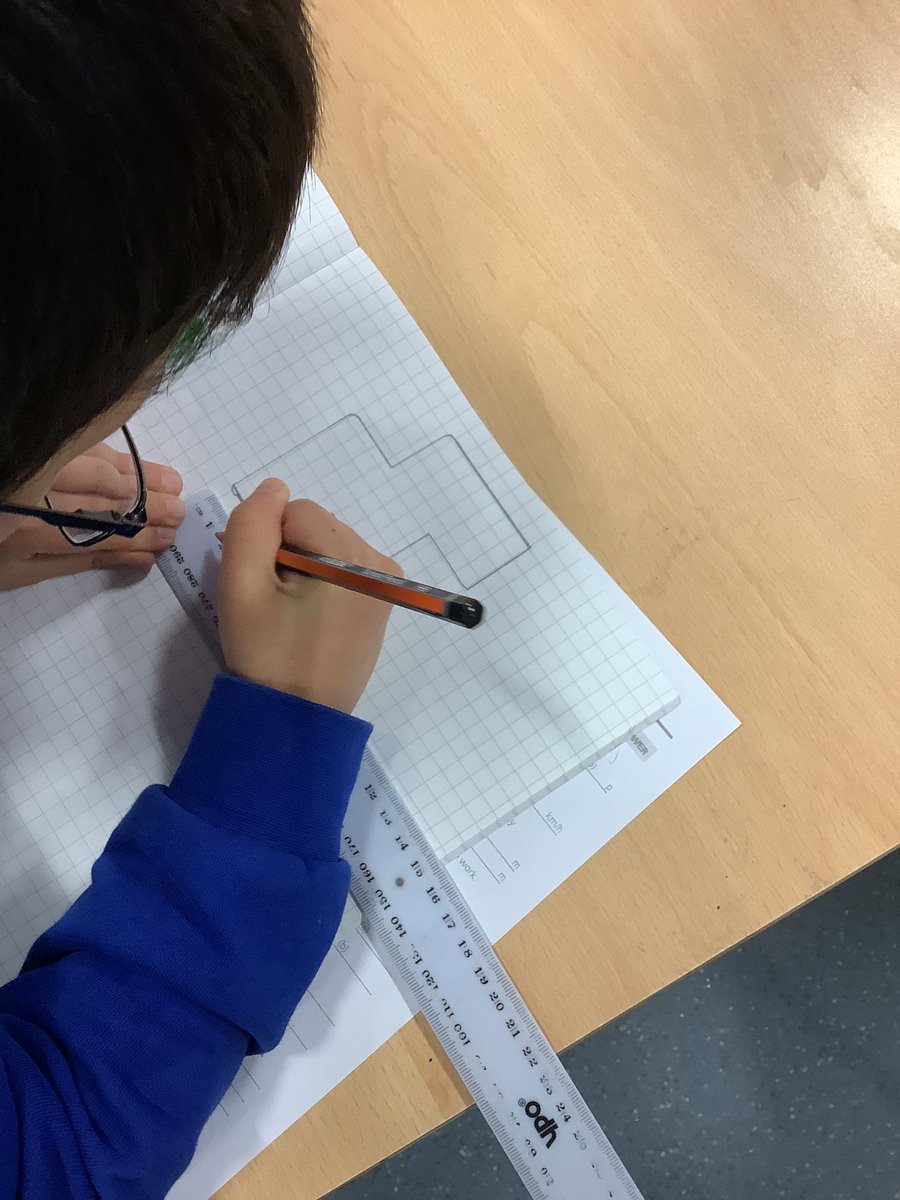 YarmPS's tweet photo. Year 3 have been using Tetris shapes to measure perimeter this week. They have enjoyed putting the shapes together to see what the biggest perimeter they could make would be. #ypsmaths #year3 https://t.co/punQwFeJPK