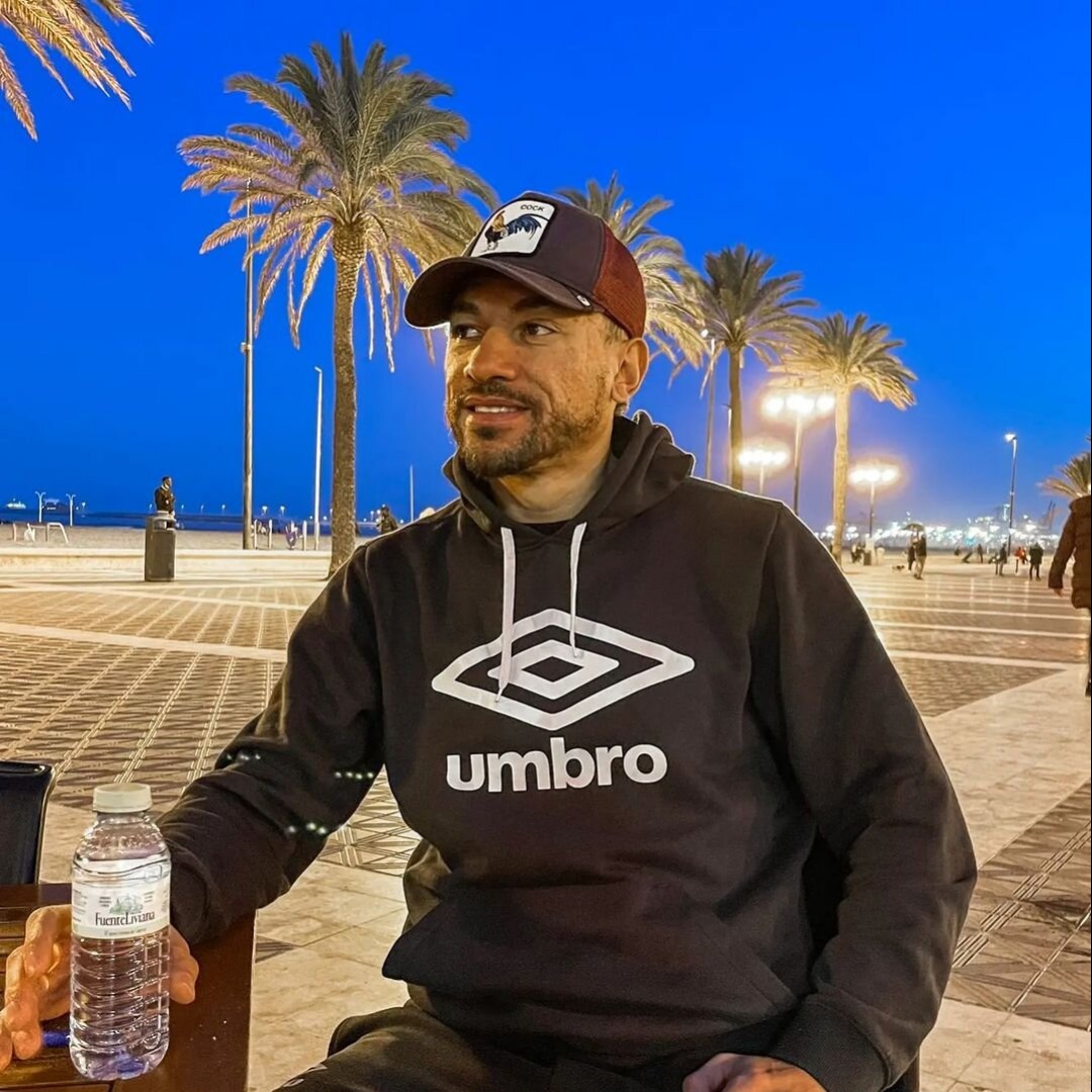 UmbroIberia's tweet photo. Los límites solo existen en la mente y @AAraca02, jugador del @LUDfutbolsala, es consciente 💪🏼⚽

#Umbro #LUDFutbolSala https://t.co/QUs8MlJIeh