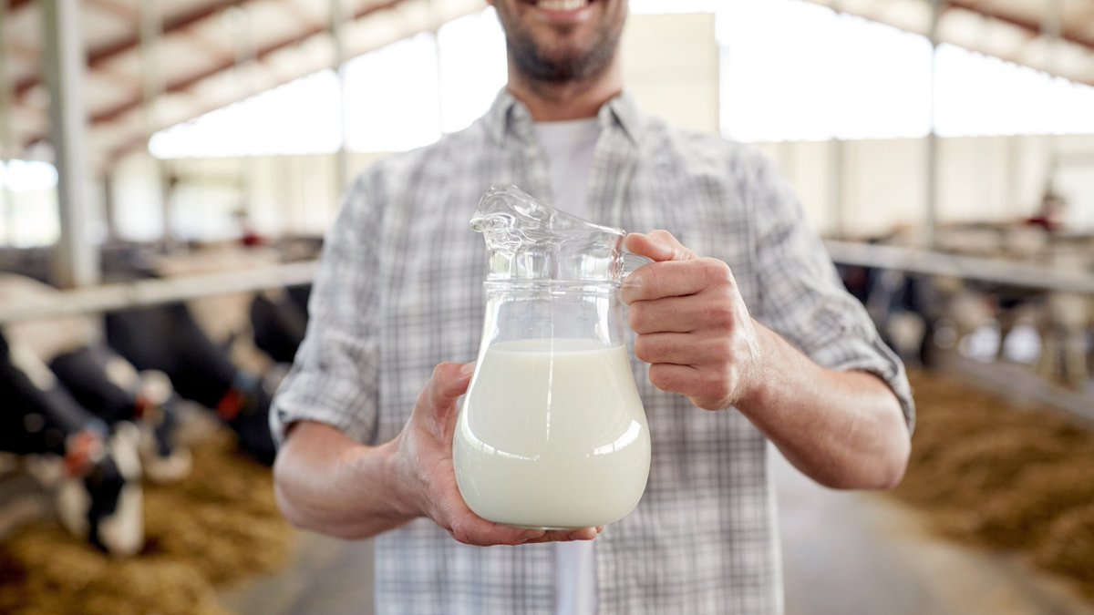 Les Taïwanais embrassent le concept de "Fourche à la Fourchette" !
La 2nde chaîne de CVS à Taïwan, Family Mart, adopte une ferme laitière indépendante de Taiwan pour soutenir les agriculteurs 🔛shorturl.at/cuET6
@BF_Food #tendances #produitslaitiers #Taiwan @BF_Agrotech