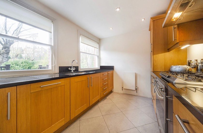 HeathgateUK's tweet photo. LANGLAND GARDENS, HAMPSTEAD NW3 - TO LET

Key Features
- Bedrooms: 3
- Bathrooms: 2
- Reception Rooms: 2
- Extended Dining Area
- Rear Garden
- Size: 1272 sq ft

For more info either call ☎️ 020 7435 3344 or click ➡️ https://t.co/ZHV3ibMgPS

#threebedroomapartment #nw3 #hampstead https://t.co/5EuLe3Jfi9