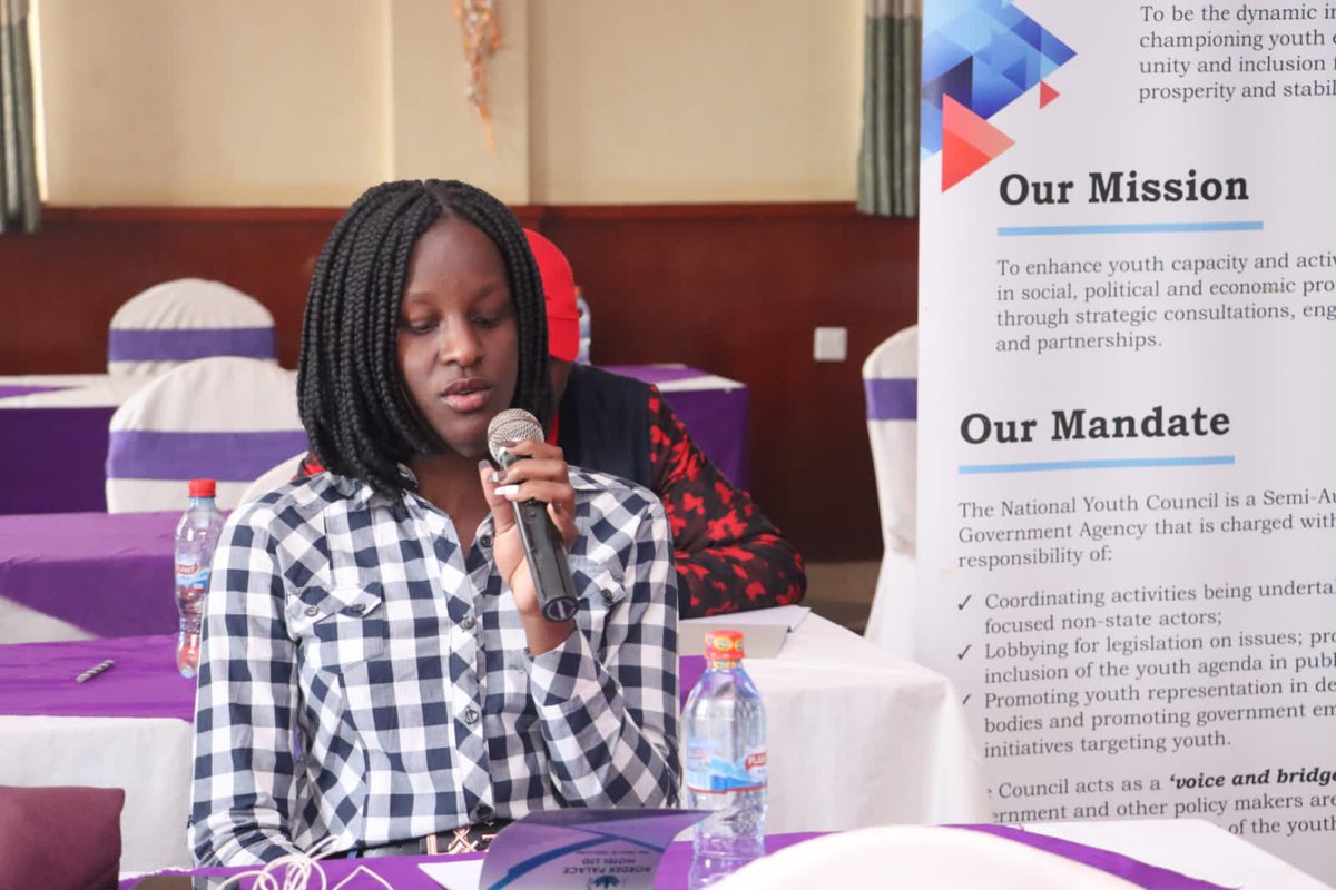 UNDPKenya's tweet photo. Youth in Busia County are leading the development of a Youth Policy that will chart the path for meaningful engagement between young people, the County &amp; its institutions for years to come.
- Mr. Gervas Akhabi, Busia County Attorney
#Deepeningdevolution 
#BusiaYouthPolicy
#SDG https://t.co/9ZGfaxCPeO