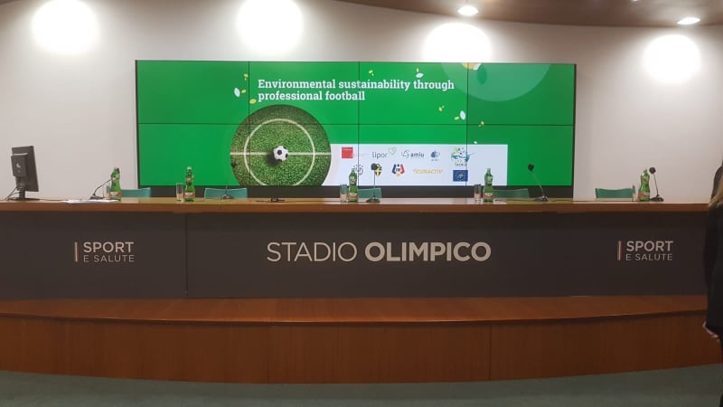 report_soccer's tweet photo. #LifeTackle Oggi siamo presenti presso la Sala Stampa dello Stadio Olimpico di Roma per la conferenza finale “Environmental sustainability through professional football” ⚽️

@LIFE_TACKLE_EU https://t.co/gmNQwOfNDI