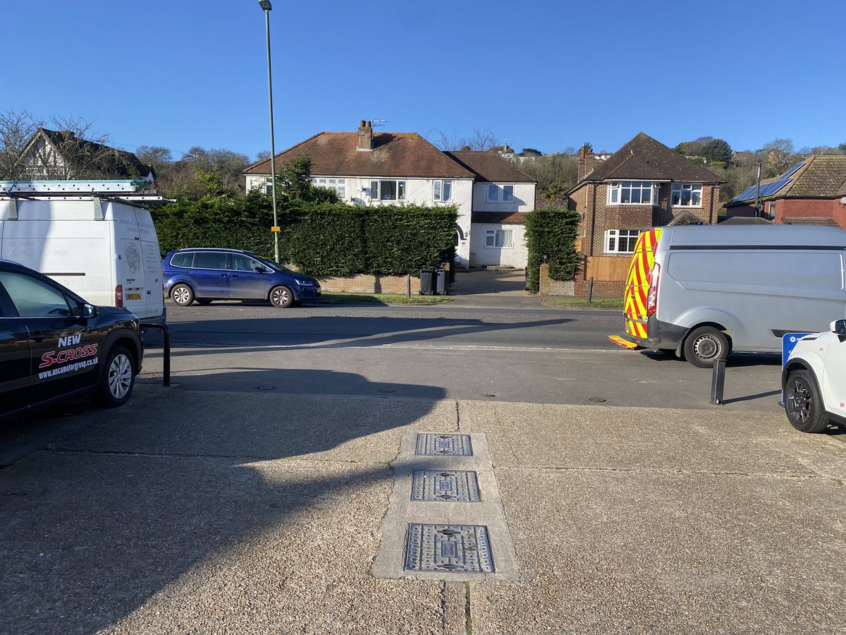 ancamotorgroup's tweet photo. How many times do I have to ask for the pavement bollards to be replaced (knocked down) outside Worthing Suzuki 150 Findon Rd? Told they haven’t got the budget! Dangerously parked on cycle lane just to go to the bakers.#accident @WSCCNews @sussex_police @ArunDistrict @WSHighways https://t.co/yDX1wTvc1r