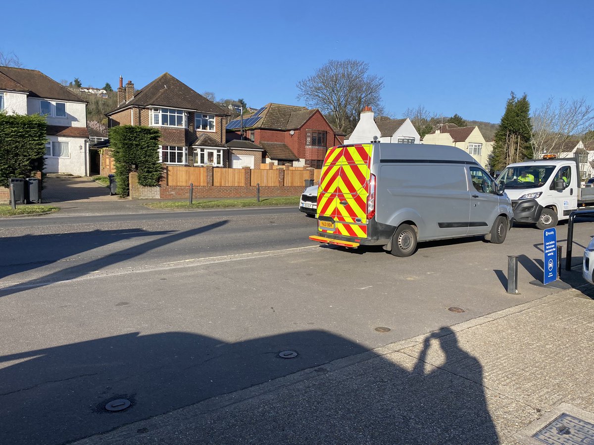 ancamotorgroup's tweet photo. How many times do I have to ask for the pavement bollards to be replaced (knocked down) outside Worthing Suzuki 150 Findon Rd? Told they haven’t got the budget! Dangerously parked on cycle lane just to go to the bakers.#accident @WSCCNews @sussex_police @ArunDistrict @WSHighways https://t.co/yDX1wTvc1r