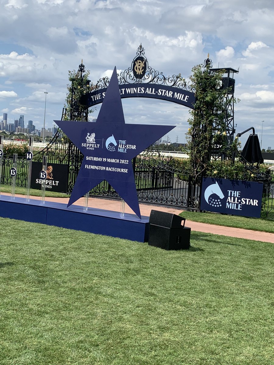 1000giggles's tweet photo. Congrats to all involved today #ASM #2022 #BarrierDraw @RacingVictoria #Team @FlemingtonVRC @racing @JaseRicho 🎙@TamminSursok #GoodLuckToAllOwnersConnections On Saturday 🐎⭐️👌@allstarmile https://t.co/4KfipOLTka