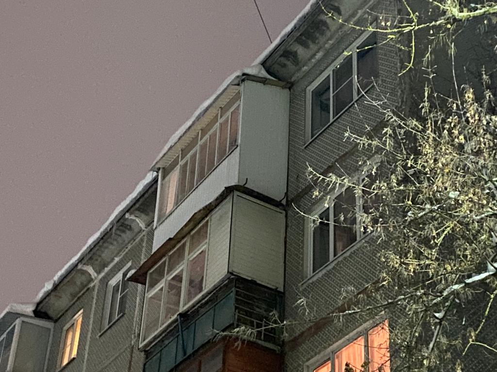 centr71's tweet photo. Падение наледи на голову 10-летней девочке: тульская УК заплатит 250 тысяч рублей штрафа
https://t.co/l0GwS8aH10 https://t.co/hX8ZRvE4wW