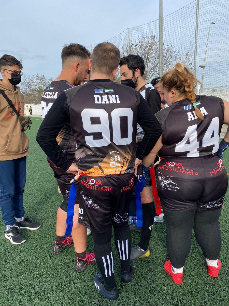 Vva_BlackStorks's tweet photo. 🏈 Terminamos nuestra temporada regular en la Liga de Flag Football Extremeña 2022.

#BlackStorks⚫️ 7-39 #Romanos⚔️
#BlackStorks⚫️ 7-47 #Vitors☑️

🧐 Nos focalizamos ya en los #Playoffs, a trabajar y mejorar para intentar dar la sorpresa 😉.

✍️ Resumen ⤵️
https://t.co/lNd3dGooDR https://t.co/NDDKupoeLU