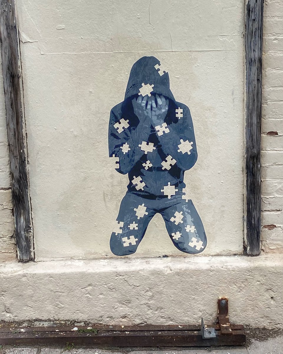 HunterStreetart's tweet photo. [#streetartlyon / MARS 2022] Artwork by Ender Artiste, découvert à #lyon !
#ender #graffiti #enderart #StreetArt https://t.co/wktOo4dAMG