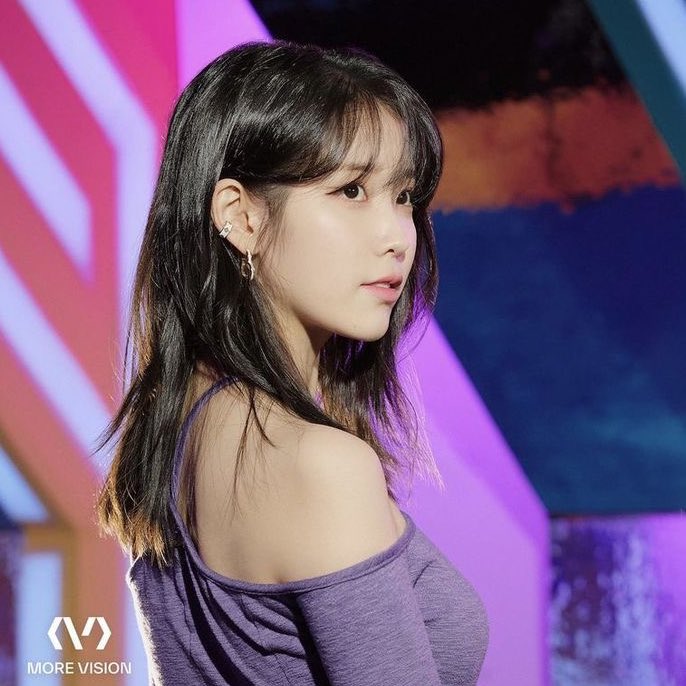 iuyeonthinker's tweet photo. the world will regain peace when these two collab

#TAEYEON #IU https://t.co/PbAOyZUNXe