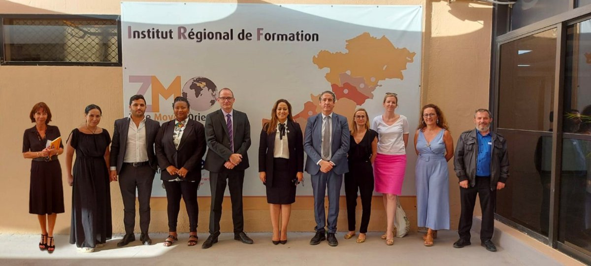 L'école inclusive au cœur de la réflexion des établissements français à l’étranger réunis pour l'occasion à l'initiative de Mme Lakrafi, députée des français de l'étranger. Merci <a href="/Amelia_LKF/">Amelia Lakrafi</a> et tous les coordonnateurs des pôles inclusion pour cette table ronde. #inclusion #aefe