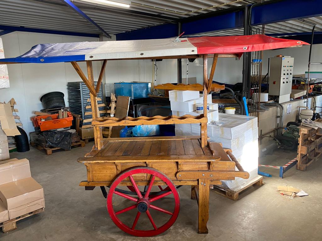 We nemen afscheid van onze authentieke harinkar.

Wie kunnen we er blij mee maken? 

marktplaats.nl/plaats/m182039…