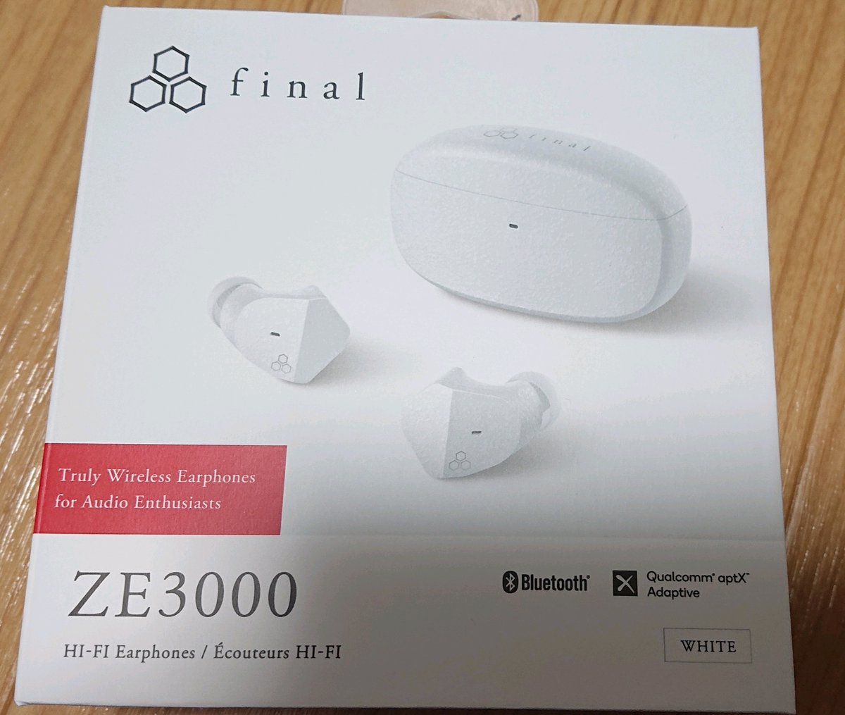 tina_0227's tweet photo. ふるさと納税した #final さんの #ZE3000 が着弾。初見は低音が強調されなくて、聞きやすい。エージングしてどう変わるか。さてさて。。あと、#TWS04K と比べて、重心が変わったのか、重さを感じない&ホールド感があってよい。
唯一の残念は、取説の乱丁。まあ、いいけど…(笑) https://t.co/733XZMUi7n
