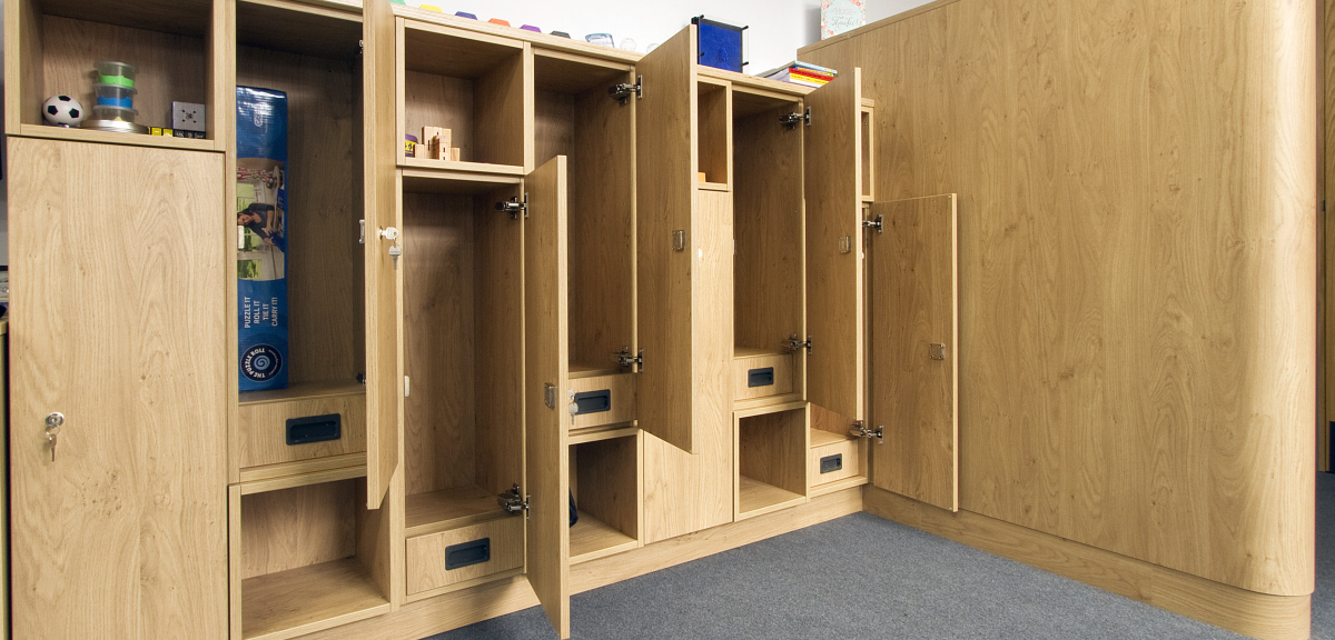 BenchmarkProdu1's tweet photo. This #CaseStudyTuesday, we're highlighting the new seating and storage units we created for Honywood Community School. Contact us now to find out what we can do for your space: https://t.co/OdmmGToeCz https://t.co/Bl52nU5he0