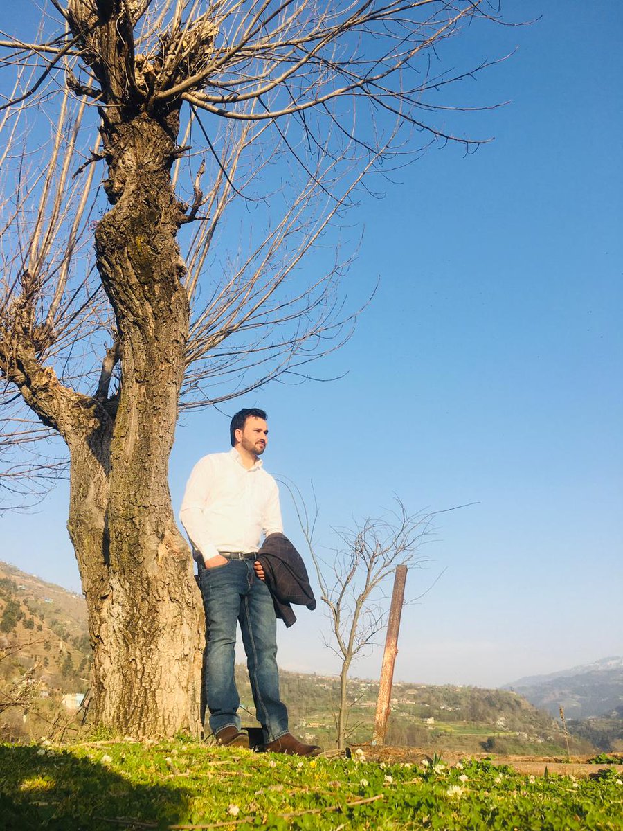 drmohdkabir2's tweet photo. “Majboor nahi karege tumhe baat karne ke liye,
  Chahat hogi toh dil tumhara bhi karega.” https://t.co/OqvkWebkzj