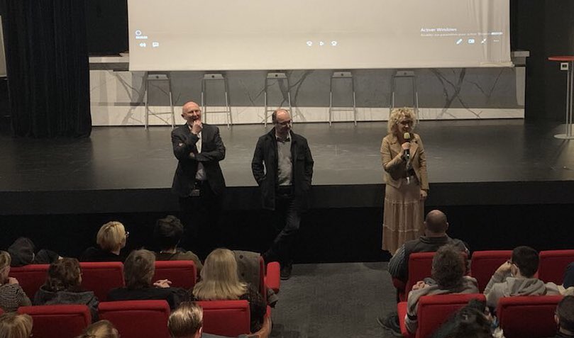 EmilieCChalas's tweet photo. Salle pleine lors de la diffusion du documentaire « l’Hymne à l’#inclusion » à #Grenoble ! Des témoignages poignants sur le parcours de vie de personnes autistes. Un grand bravo aux partenaires/entreprises qui se mobilisent pour leur pleine inclusion dans l’emploi. 👏
#Handigital https://t.co/LlqWM5N8y9