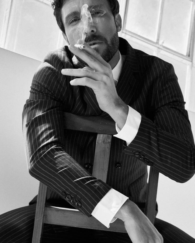 JustinMunitz's tweet photo. Uber cool @marcel_kttr 
Styled by @stylist_nadia 
HMUA @teritomsett 

#menssuitstyle #blacknwhitephotography #studiowork https://t.co/17D6UGjBbL https://t.co/JStxSyWNHH
