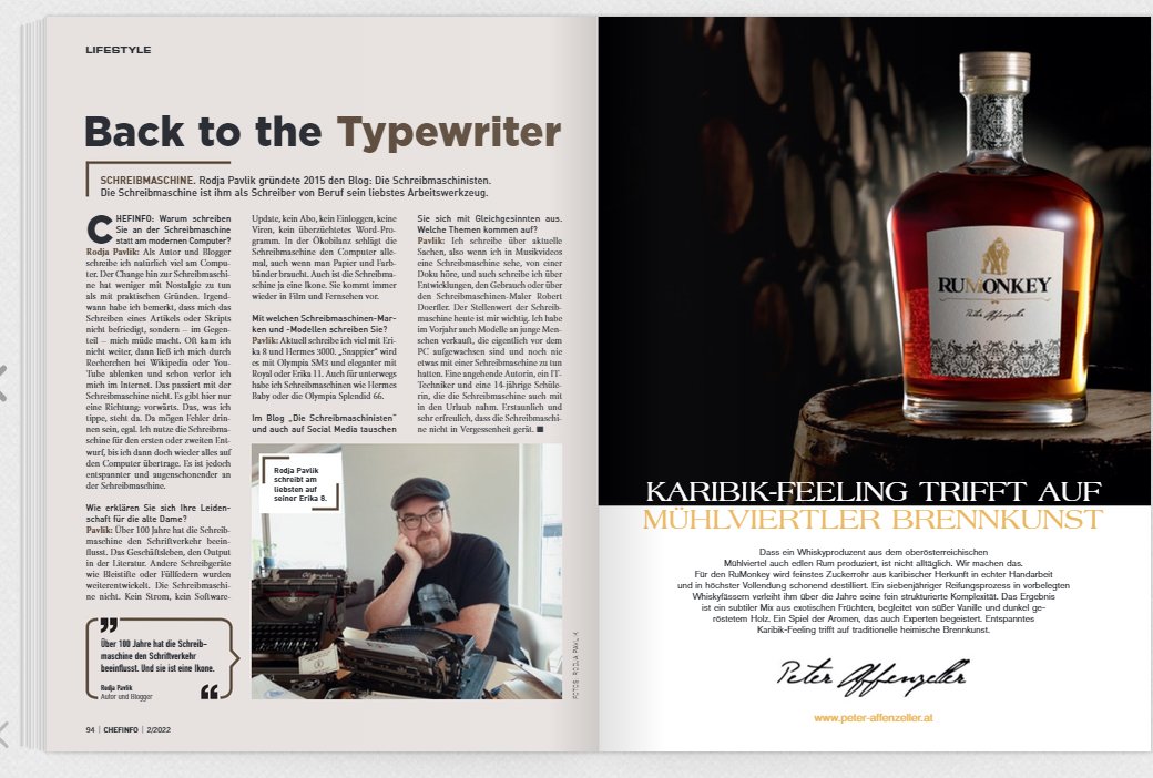 schreibmaschin1's tweet photo. Früher war das, was ich machte, für Nerds und anscheinend für Hipsters - nun bin ich in der Chefetage gelandet. Vielen Dank an das Magazin #Chefinfo - #typewriter #Schreibmaschine - jetzt habe ich auch noch Gusto auf das Getränk rechts.
Beginnend S. 92 - https://t.co/22VcMQpCnD https://t.co/HgSqr1GECY