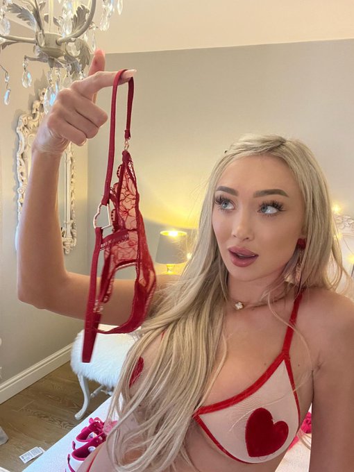 On your mind  https://t.co/WU4l9IqEvX https://t.co/8cInzKwPns<a href="/tag/newprofilepic"class="tags"><span>#newprofilepic</span></a>