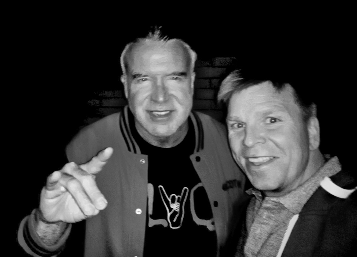 wrestlingikonet's tweet photo. I was fortunate to meet SCOTT HALL several times in 2016/17, and it was always great to meet and talk with him. Those memories will be everlasting. One of the nice guys!

My thoughts are with his family and close friends.

RIP SCOTT HALL.

#RIPScottHall #RazorRamonRIP #ScottHall https://t.co/28sLVxAioS