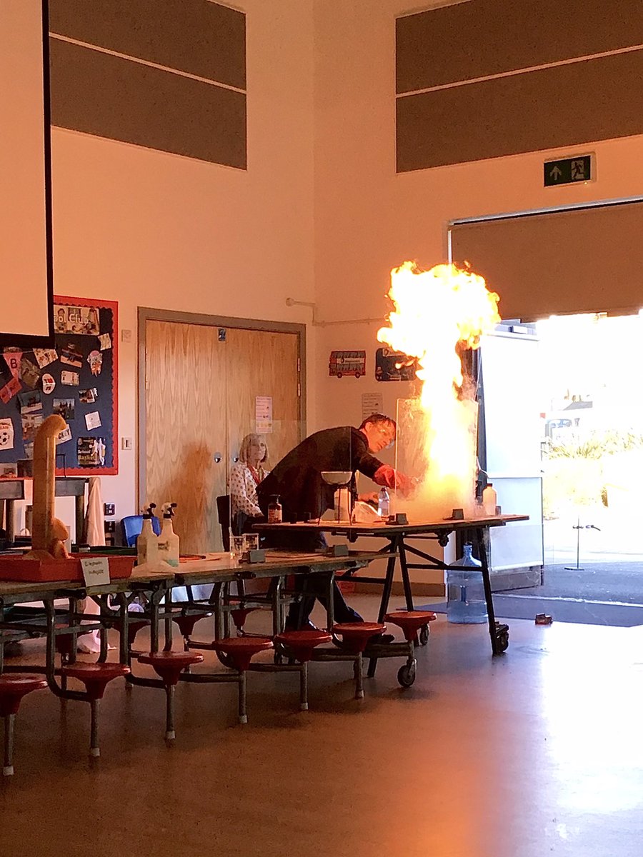 Thanks to @CedarMountHigh science for an amazing science assembly to help us kick off science week! The children loved it #wearebrightfutures #teamrushbrook