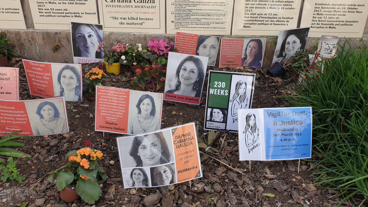 ann2405's tweet photo. missed my weekly visit to the protest memorial yesterday, so here i am today. Today is actually more than 230 weeks since Daphne was so brutally assassinated. Never forget. #DaphneCaruanaGalizia @occupyjusticema https://t.co/DcwBKsU49v
