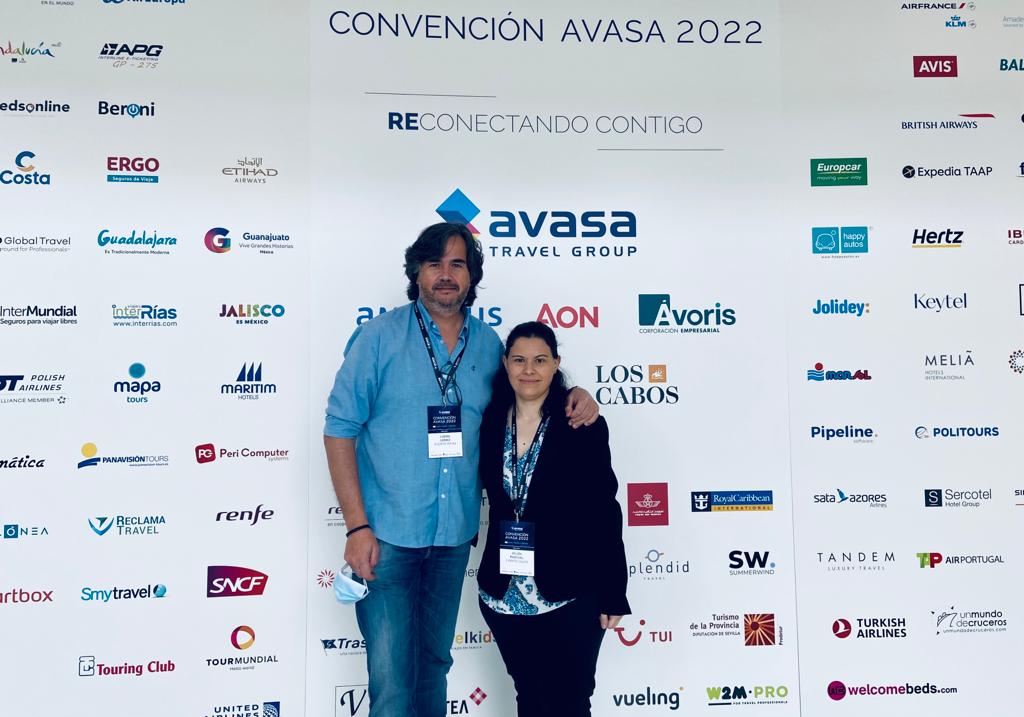GrupoEvento's tweet photo. El pasado fin de semana, nuestros compañeros del área de viajes @ChemaVall  y Belén han estado en la 24 Edición de la convención de AVASA en Sitges donde han podido reconectar con los más de 500 participantes que asistieron. 

#grupoeventononstop https://t.co/46NiT4I5It