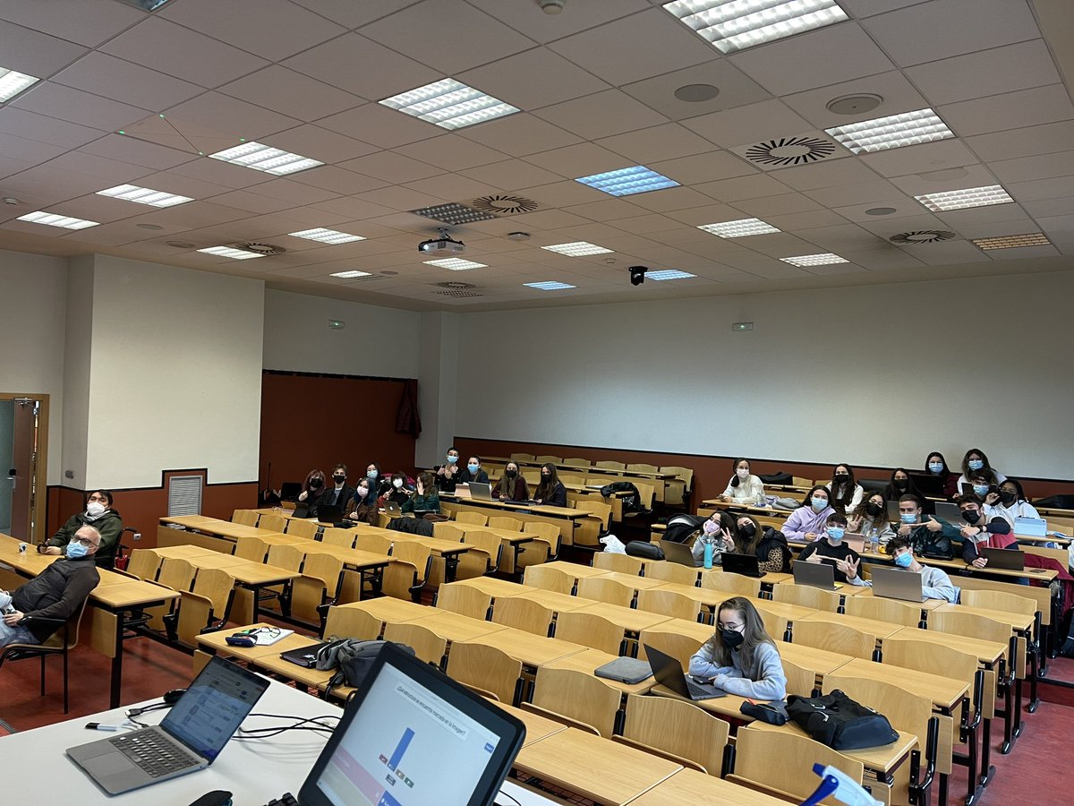 PasionAnatomia's tweet image. Ayer tuvimos un nuevo pleno en #Kahoot. Esta vez en el grupo de #PsicologíaAranjuez y en la prueba de #CortezaCerebral. ¡Enhorabuena! 👏👏