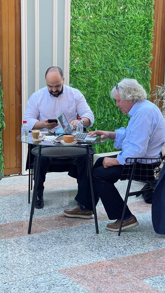 InfoBMD's tweet photo. Notre président @AbdelBelbsi et @RaymondSimonneau de @SenecaExpertConseil lors d’une séance de travail à Doha . Bon courage les gars . https://t.co/VFaRejwhtV