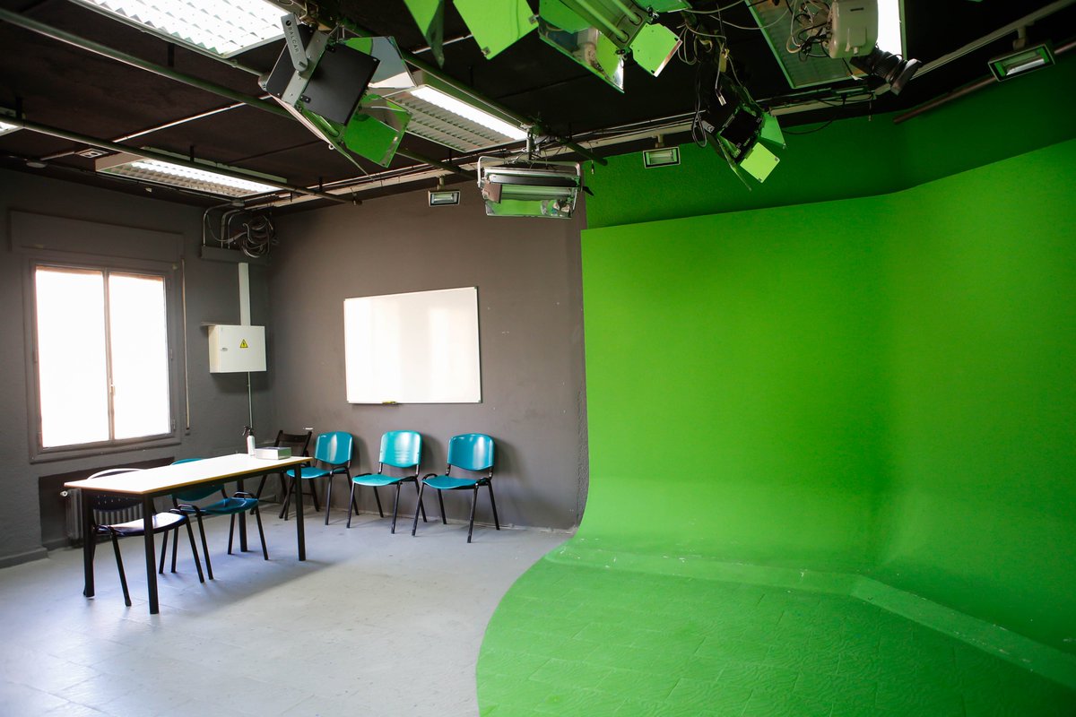 CEV_'s tweet photo. El lugar en el que poner en marcha tus ideas ✨
 
➡️ Descubre lo que CEV tiene para ti. Unas instalaciones renovadas pensadas para que puedas desplegar tu talento.

Puedes reservar cita por teléfono o e-mail para visitar la escuela
🤙 915 502 960
📩info@cev.com
¡Te esperamos! 😀 https://t.co/SqRTChz2fv