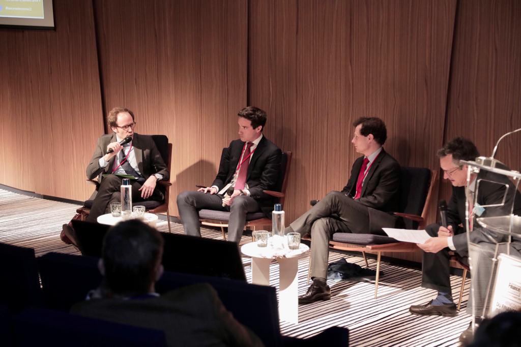 Paul Guerrier <a href="/junepartners/">June Partners</a> aux Rencontres #FinancementEconomie22 : 
La pression de l’UE (taxonomie…) sur les banques et investisseurs institutionnels va avoir un impact sur les #ETI qui vont voir se tarir un certain nb d’investissements si elles n’adoptent pas une démarche #ESG