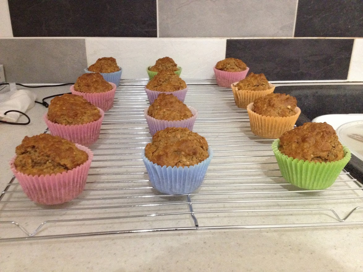FuzzyWooly's tweet photo. baking gang rise up (banana bread, brownies, banana oatmeal muffins, carrot cake). been making a baking project every month! I'm a new baker so I'm stoked they turned out well! https://t.co/s8PnQeoa5Q