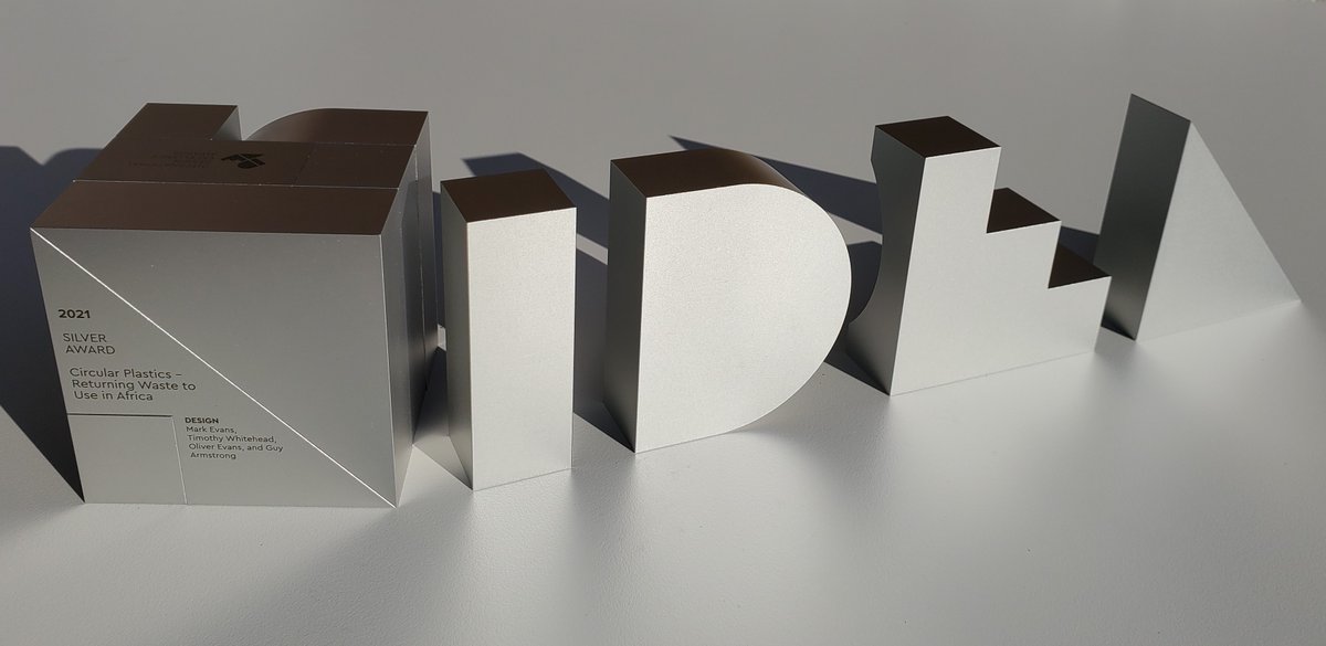 We are delighted to announce that Professor Mark Evans has received an International Design Excellence Award (IDEA)👏

Previous awards have been given to Google Home and BMW i3 electric car.

Congratulations, Professor Evans!🎉

Read👉bit.ly/3CLD5Re