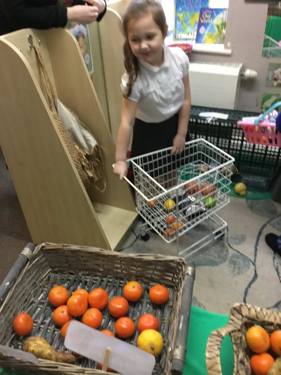 PCPPandas's tweet image. Prescot Farm Shop is now open. We love our new role play area! #oracy #psedevelopment