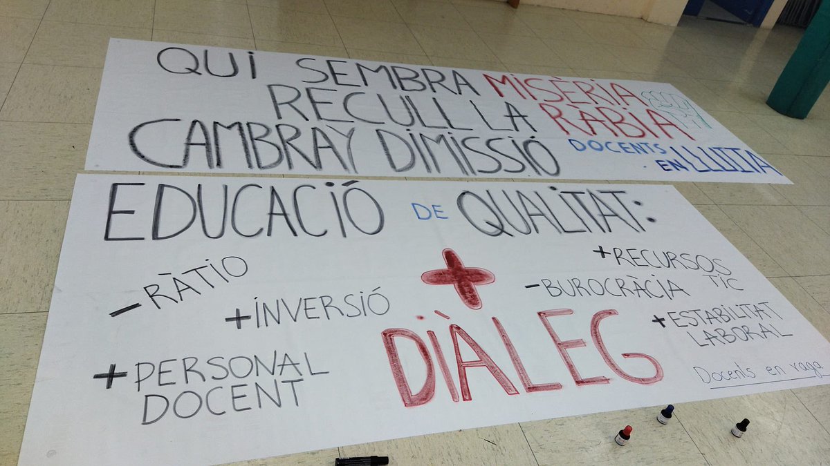 1preguntaprofe's tweet image. QUI SEMBRA MISÈRIA 
RECULL LA RÀBIA #CambrayDimissió #vagaeducació #docentsenlluita @educaciocat