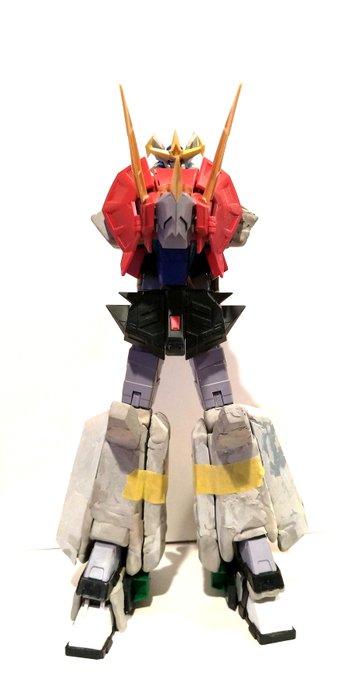 キングゴウザウラー制作 脚
外せるアドオン、ゴウザウラーの足全部覆うとかできるかね…と不安だけどパテ盛っては砕けた部分を接着して盛って削ってを繰り返して
なんとかここまでできましたわ

やっぱ脚がかっこいいと見栄え違いますね
全部外せるぞ
#エルドランシリーズ #熱血最強ゴウザウラー 