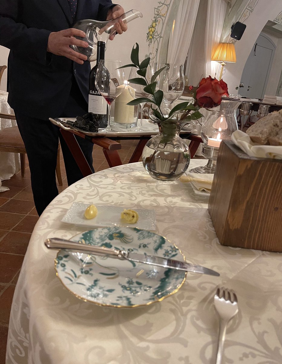 Phoenix70793864's tweet photo. How do you resist that truffle? https://t.co/Do02zkBwDB