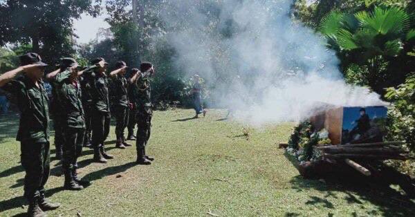 tiamkayy's tweet photo. It's almost unbearable to read about young individuals, some of them teens, who sacrificed their bright futures to join the armed resistance to #Myanmar's coup and died horribly. #WarCrimesOfJunta  #2022Mar15Coup #WhatsHappeningInMyanmar https://t.co/Z7KBmnZQVW